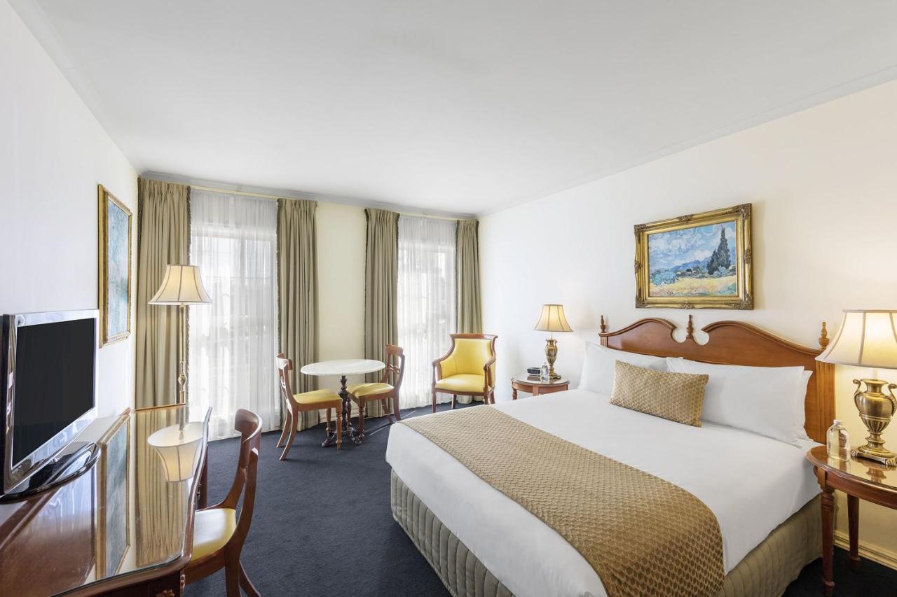 Canterbury International Hotel