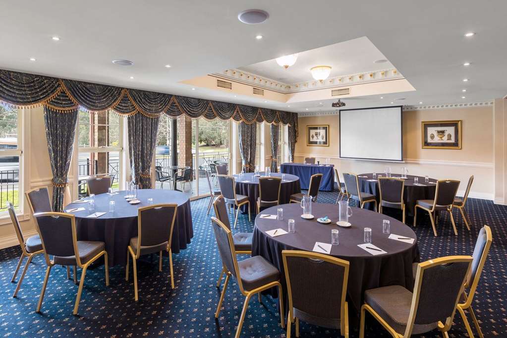 Canterbury International Hotel